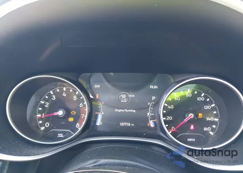 2021 Jeep Compass Latitude 4X4 z USA, uszkodzony, nr VIN 3C4NJDBB8MT558325